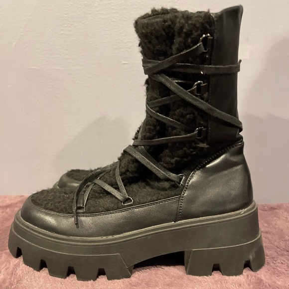 Black Leather Sherpa Tie Up Platform Boots - Picture 1 of 5
